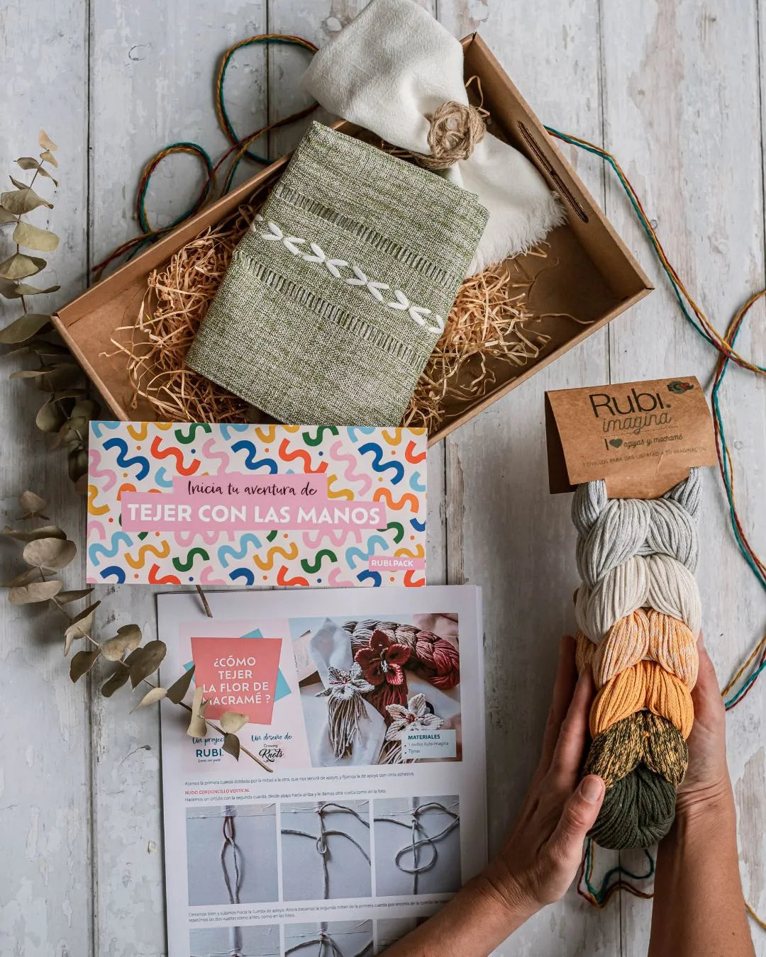 START YOUR HAND-KNITTING ADVENTURE PACK (VR002)