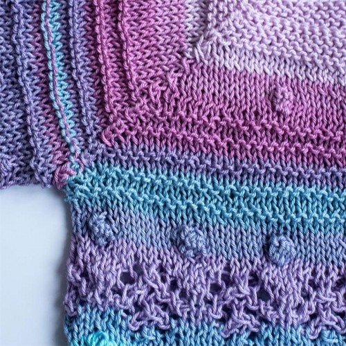 PATRÓN GRATUITO Y MATERIALES CONJUNTO BEBÉ INFINITY (VP033)