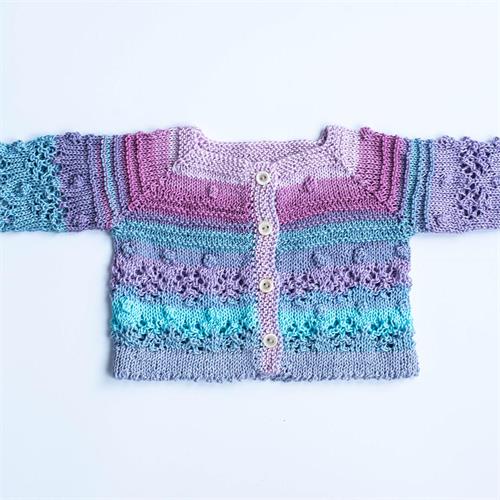 PATRÓN GRATUITO Y MATERIALES CONJUNTO BEBÉ INFINITY (VP033),