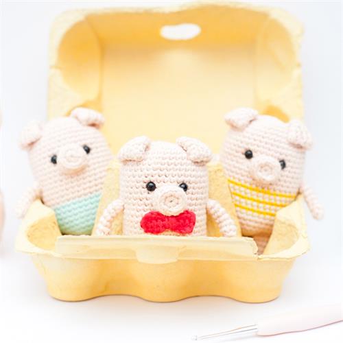 PACK AMIGURUMI NIVEL PRINCIPIANTE (VR003),MUÑECOS 3 CERDITOS A CROCHET
