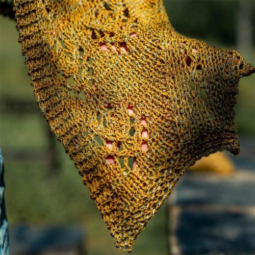 PATRÓN GRATUITO Y MATERIALES CHAL CASIOPEA (VP036)