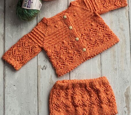 Teje un conjunto bebé a dos agujas