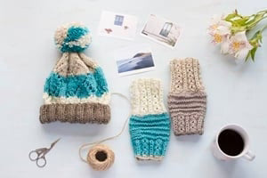 Gorro y mitones con Rubí Happy